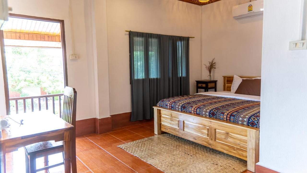 La Casa Hostel Luang Prabang Exterior photo
